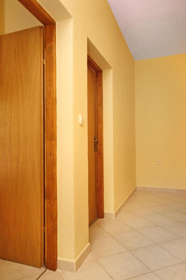 Apartments With A Parking Space Rovanjska, Paklenica - 6209 Ngoại thất bức ảnh