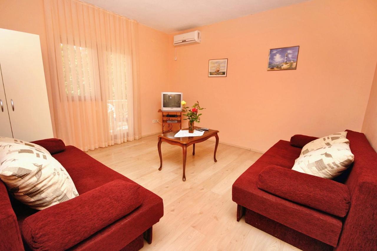 Apartments With A Parking Space Rovanjska, Paklenica - 6209 Ngoại thất bức ảnh